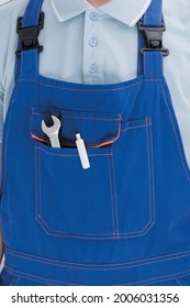 front view of pocket with master tools, background