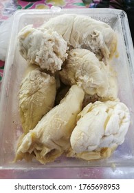 Frozen Durian Pulp Are Kept In Plastic Container