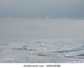 Frozen Sea Azov Stock Photo 1084248380 | Shutterstock