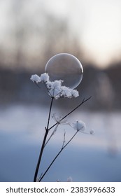 Frozen soap bubble with patterns