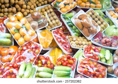 Obst und Gemüse in Verpackungen