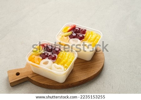 Fruity Milk Pudding, sweet vanilla silk pudding dessert with fruit topping
