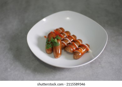 Frying Beef Saussage For Side Dish