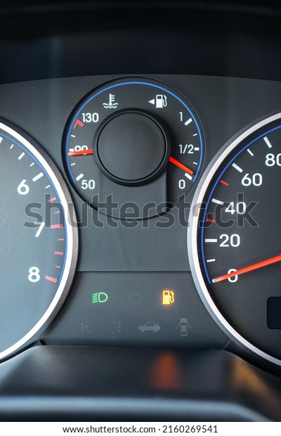 Fuel gauge gas empty. Car tank low\
petrol meter indicator on dashboard. Gas gauge fuel\
level
