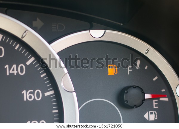 fuel light show on dashboard\
car