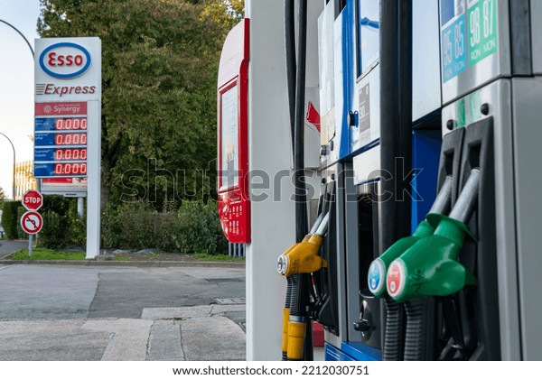 Fuel shortage. Petrol\
pumps in an empty Esso petrol station. Zero price. Normandy,\
France, October 2022