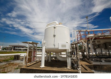 Fuel Tank Standing Small Industrial Oil Tanks In A Refinery