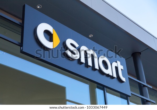 Fuerth Germany February 25 18 Smart Stock Photo Edit Now