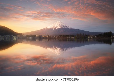 富士山 の画像 写真素材 ベクター画像 Shutterstock