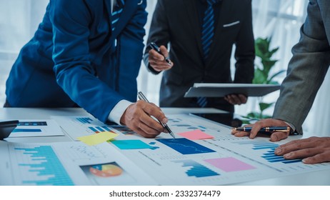 Full concentration at work. creating an effective team meeting agenda, Tailor your agenda to each meeting. Not all meetings are created equal, and not all agendas should be either.
