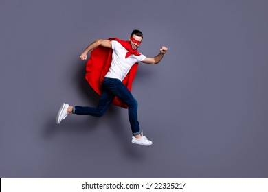 Full Length Body Size View Of His He Nice-looking Attractive Content Cheerful Cheery Glad Virile Masculine Sportive Macho Bearded Guy Running Marathon Isolated Over Gray Pastel Background