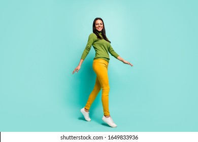 428,650 Woman Full Body Images, Stock Photos & Vectors | Shutterstock