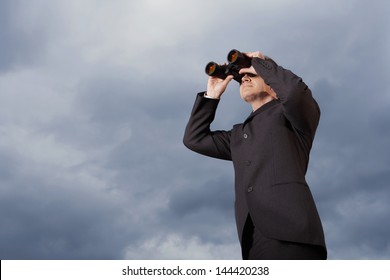 6,057 Watching through binoculars Images, Stock Photos & Vectors ...