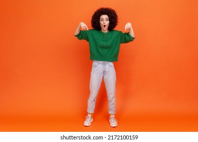 776 Women pointing below Images, Stock Photos & Vectors | Shutterstock