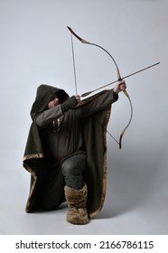 120 Kneeling archer Images, Stock Photos & Vectors | Shutterstock