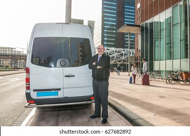 19,964 Taxi van Images, Stock Photos & Vectors | Shutterstock