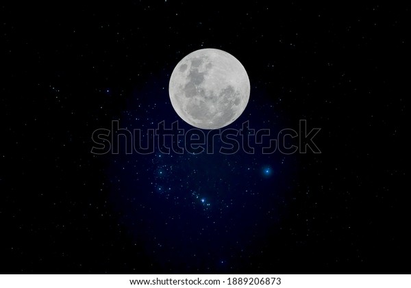 Full moon between\
real stars on the sky.