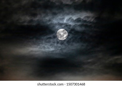 Full moon and cloud at night.