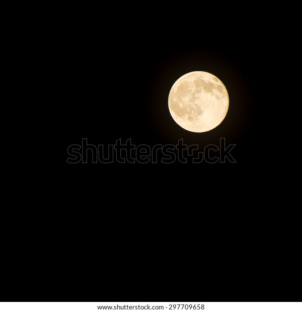 full moon night dark\
sky and light moon