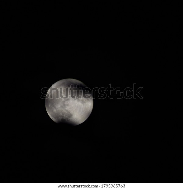 Full moon in the night sky, Great super moon in sky\
during the dark night