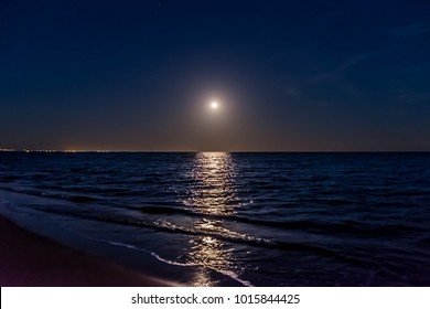 Full Moon on the sea