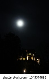 Full moon ring of night