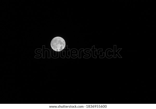 full moon shot in full\
frame