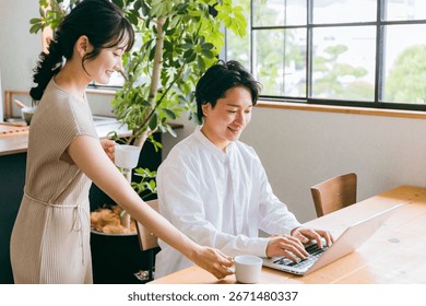 Full remote, full flex, remote work, telecommuting, working from home, working from home, men and women (couples)
 - Powered by Shutterstock - Get 15% off with code: PIKWIZARD15