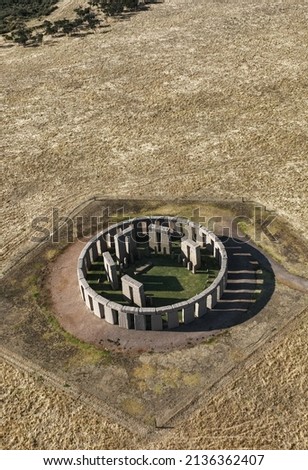 Full size Stonehenge replica in Esperance, Western Australia 商業照片 © 