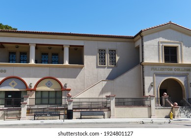 FULLERTON, CALIFORNIA - 21 MAY 2020: College Center Building On The Campus Of Fullerton College.