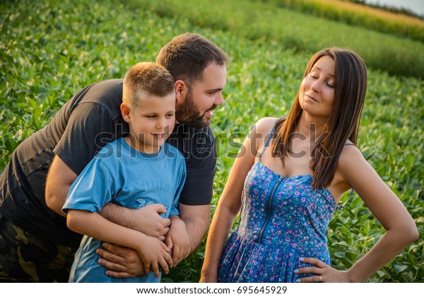 The Ultimate Guide to Capturing Hilarious Family Moments: Familie Bild Lustig