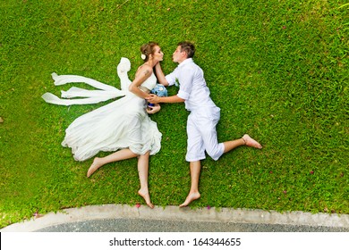 Funny Wedding Games On A Grass