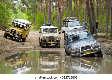 Land Cruiser Offroad Images Stock Photos Vectors Shutterstock