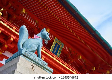  fushimi inari shrine in kyoto, japan,  伏見稲荷大社means fushimi inari shirine.                      