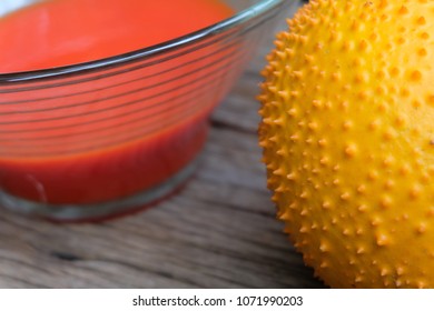 Gac contains high antioxidants, Strengthens the immune system, Help to slow down, Prevent aging, Dry skin Oil from gut hormone is effective in treating liver cancer.