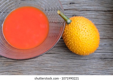 Gac contains high antioxidants, Strengthens the immune system, Help to slow down, Prevent aging, Dry skin Oil from gut hormone is effective in treating liver cancer.