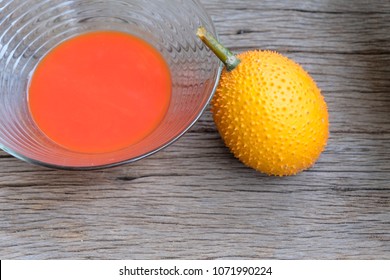 Gac contains high antioxidants, Strengthens the immune system, Help to slow down, Prevent aging, Dry skin Oil from gut hormone is effective in treating liver cancer.