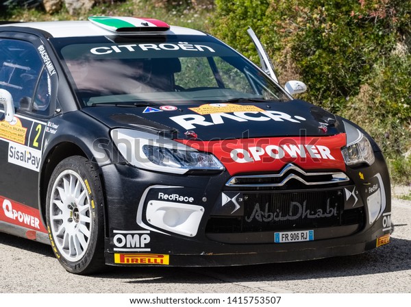 Gagliano, Italy-June
1, 2019: Rally del Salento valid for the Italian championship, last
stages of preparation before the departure of the special test of
the 