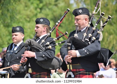 game on the volynynka ensemble of bagpipers from Scotland performs at the festival in the estate of the poet Lermontov "Tarkhany" Penza region Russia July 7, 2018 editorial