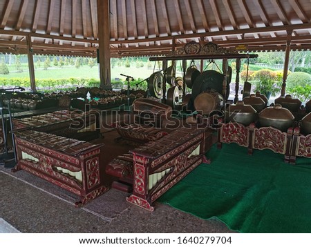 Gamelan traditional instrument of indonesia

Gamelan is the traditional ensemble music of Javanese, Sundanese, and Balinese in Indonesia, made up predominantly of percussive instruments. 