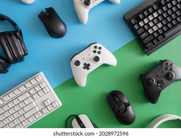 12,655 Gamer at work Images, Stock Photos & Vectors | Shutterstock