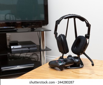 Gaming Headphones And Controller