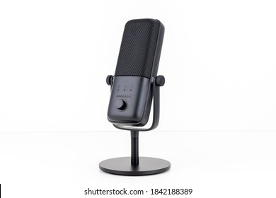 Gaming Microphone With A Cardioid Pattern Standing On A Table