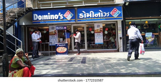 GANDHINAGAR, GUJARAT/INDIA - JUNE 18, 2020: Domino's Pizza At Gandhinagar During Coronavirus Pandemic.