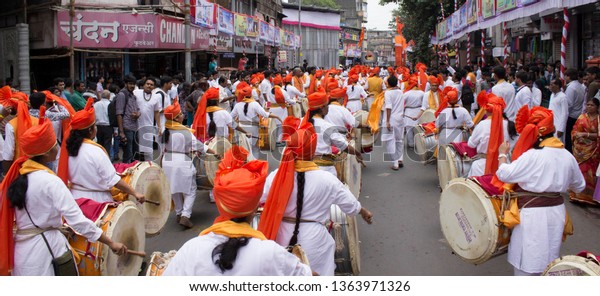 ganesh festival pune 2015