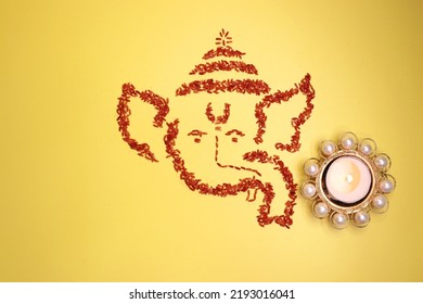 Thưởng thức bức tranh minh họa về Ganesha - vị thần vô cùng phổ biến trong văn hóa Hindu - để khám phá thêm về tâm hồn và tinh thần của người dân Ấn Độ.