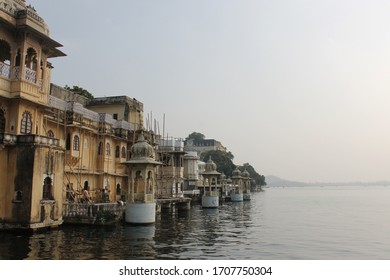 Gangaur Ghat оn The Lake Pichola. (Udaipur)