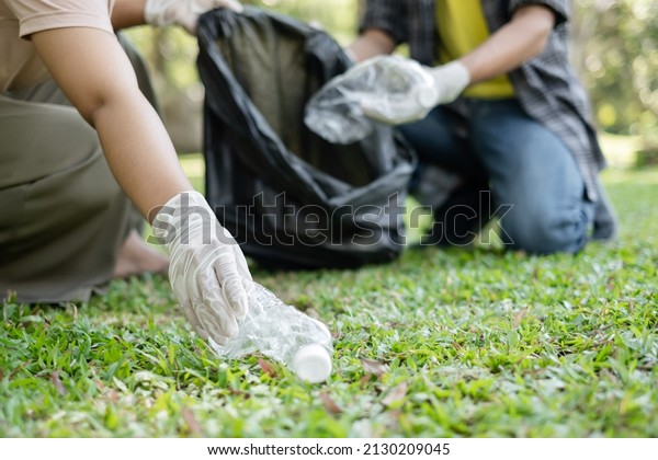 garbage\
collection, volunteer team pick up plastic bottles, put garbage in\
black garbage bags to clean up at parks, avoid pollution, be\
friendly to the environment and\
ecosystem.