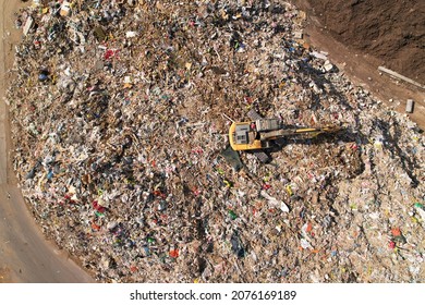 3,850 Construction waste landfill Images, Stock Photos & Vectors ...