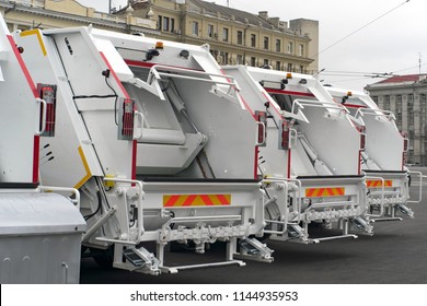 Garbage Trucks In The City, Garbage Removal